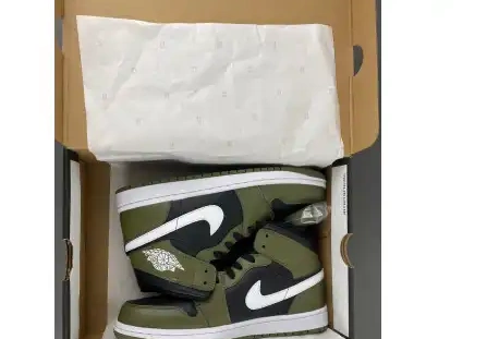  BQ8426-092 JORDAN mid BQ8426-092 1 0520